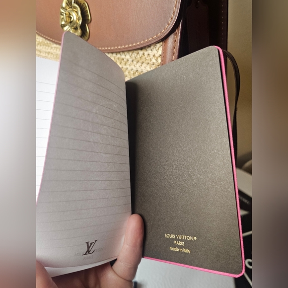 Louis Vuitton Pink Monogram Small Notebook! - Picture 6 of 11